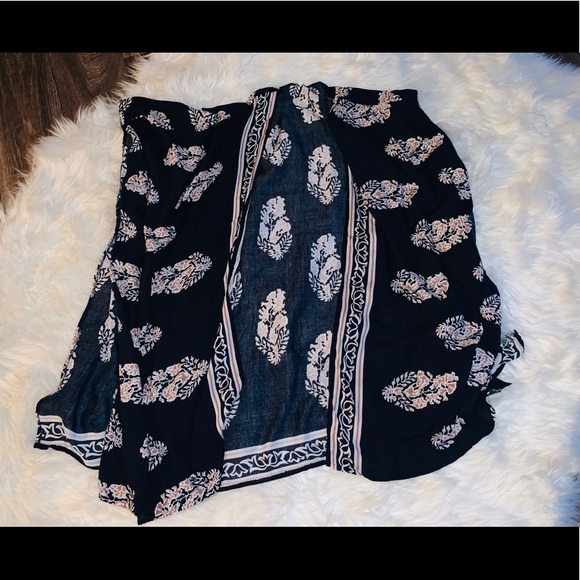 NWOT Beautiful Navy Bohemian Open Kimono - Picture 10 of 14